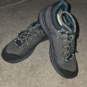 Keen Waterproof Hiking shoes Size 6 Blue Gray